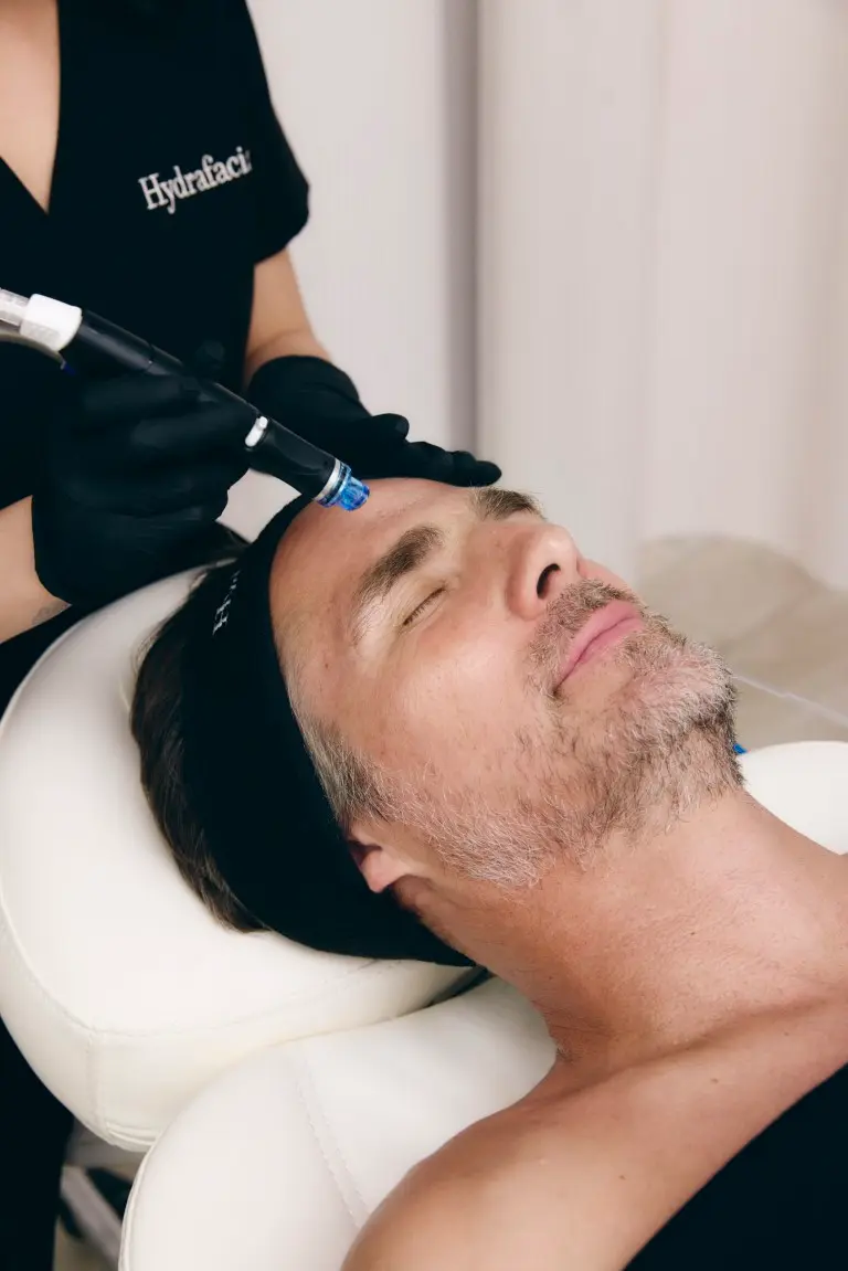 Lahjakortti Hydrafacial™ Deluxe kasvohoitoon